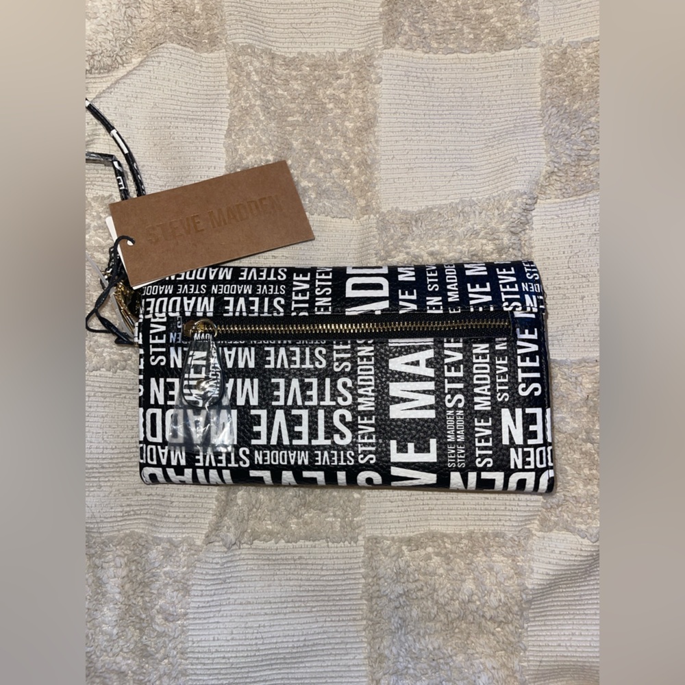 Steve Madden Monochrome Logo Wristlet